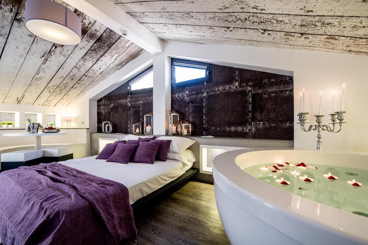 Emphasis Suites & Rooms Κάλιαρι Εξωτερικό φωτογραφία