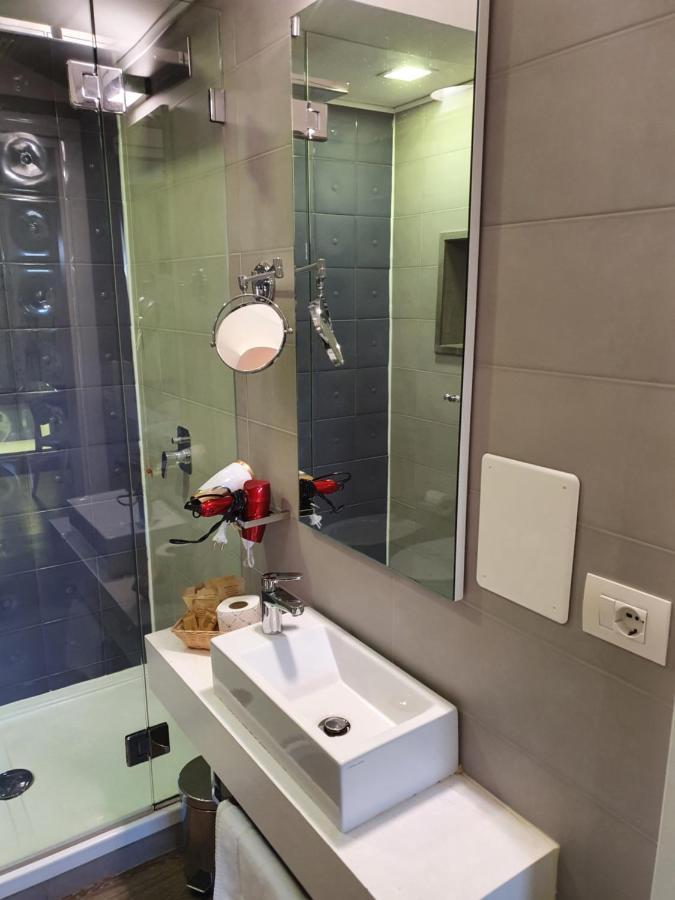 Emphasis Suites & Rooms Κάλιαρι Εξωτερικό φωτογραφία